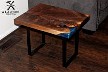 Load image into Gallery viewer, Side table in walnut and epoxy
